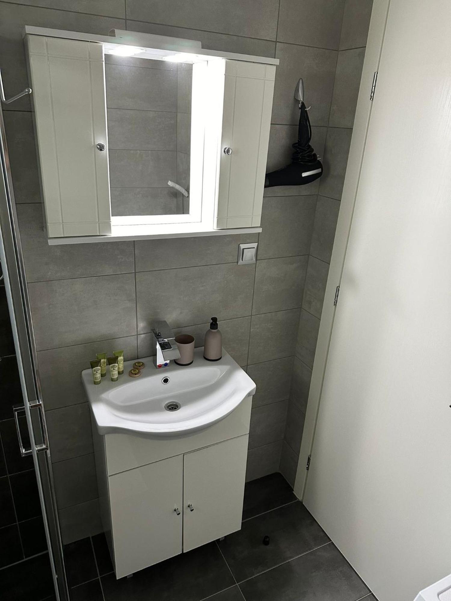 Apartament Όμορφο Δυάρι Με Βεράντα.! Kalamata Zewnętrze zdjęcie